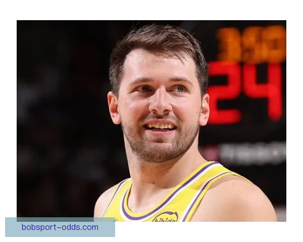 东契奇停赛詹姆斯领队迎战奇才文班冲击马刺九连胜 东契奇停赛詹姆斯领队迎战奇才文班冲击马刺九连胜